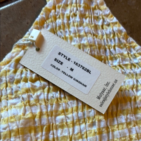 Adorable Yellow Lace Trim Top - Picture 2 of 2